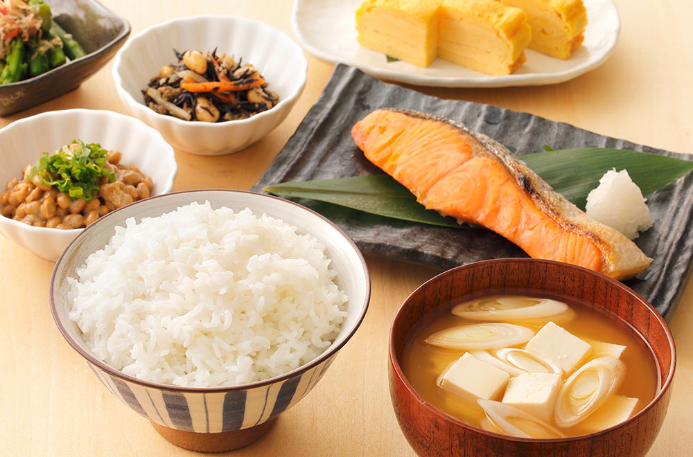 塩焼鮭魚定食餐